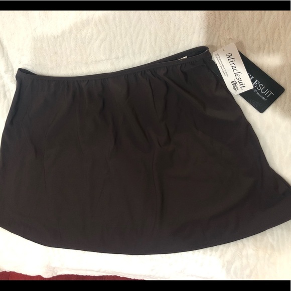 Miraclesuit swim skirt - Picture 2 of 2